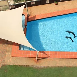 President - Absolute Beachfront 3* Gold Coast
